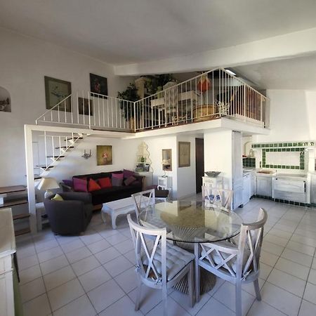 Appartement Au Coeur De La Sorgue L'Isle-sur-la-Sorgue Bagian luar foto
